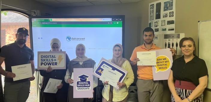 Digital Skills Hub graduates with certificates